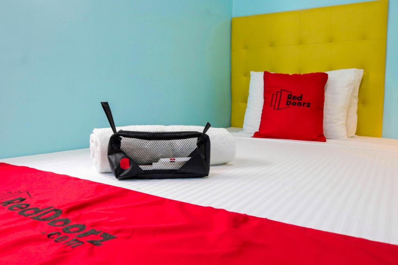 Reddoorz Plus New Era Budget Hotel Mandaue Former Reddoorz Plus Near Uv Mandaue Cebu Екстериор снимка